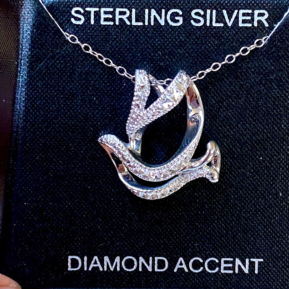 NIB Sterling Silver .925 Diamond Accent Ribbon Style Pendant Necklace